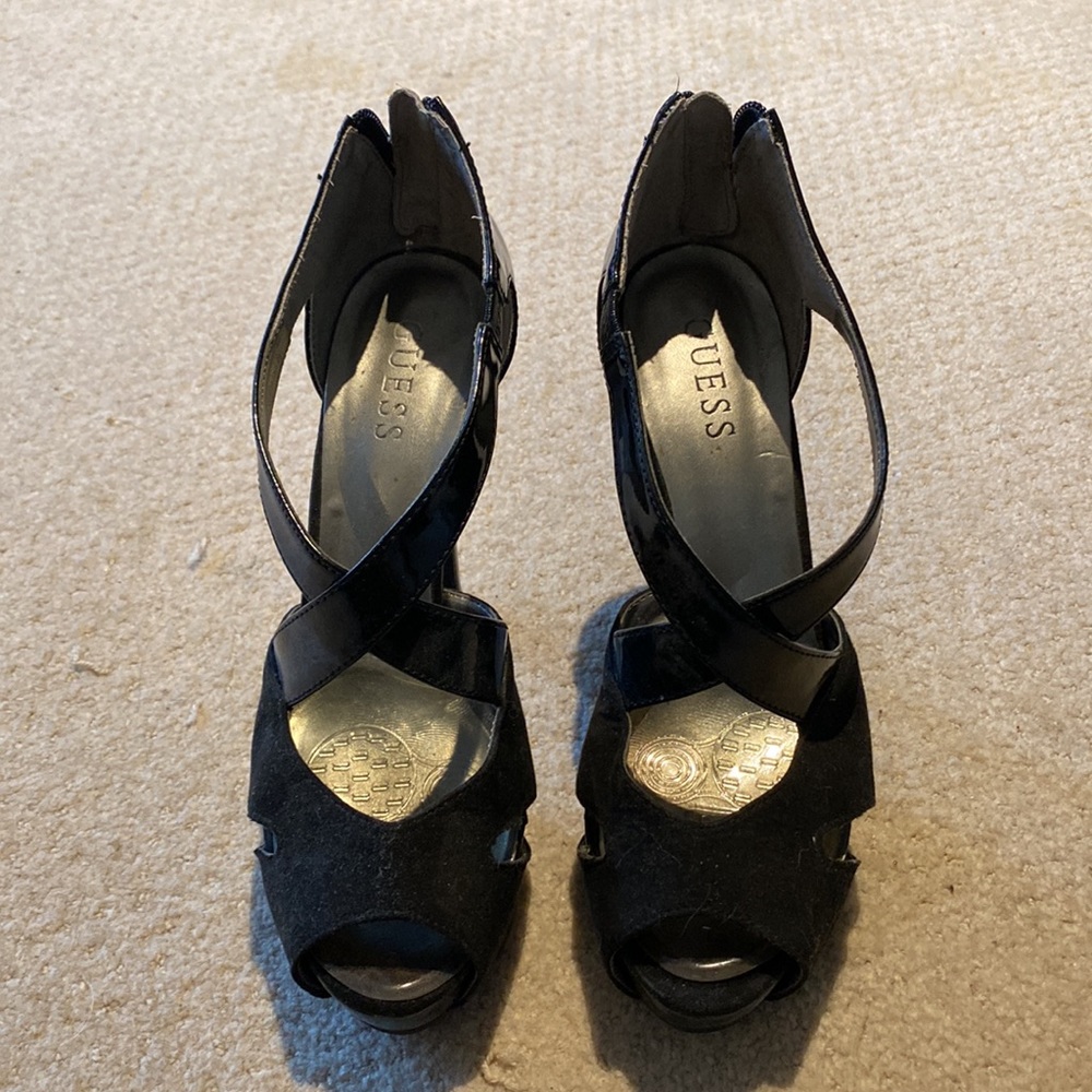 Guess Platform Heel - Picture 4 of 12